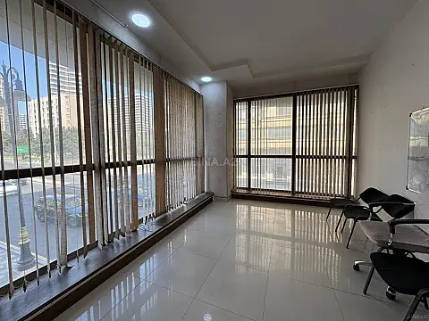 Kirayə verilir 8 otaqlı ofis 230 m² — Bakı 8 otaq 230.00 m²