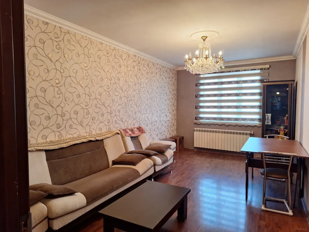 Kirayə verilir 2 otaqlı mənzil 62 m²