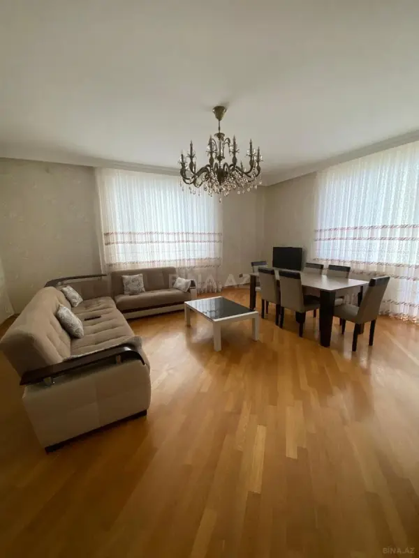 Kirayə verilir 3 otaqlı mənzil 110 m²