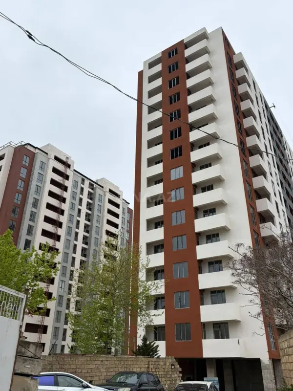 Satılır 1 otaqlı mənzil 63 m²