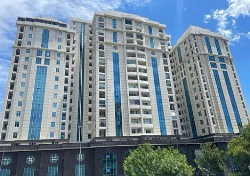 Satılır 4 otaqlı mənzil 204 m² — Bakı, Nizami 4 otaq 204.00 m²
