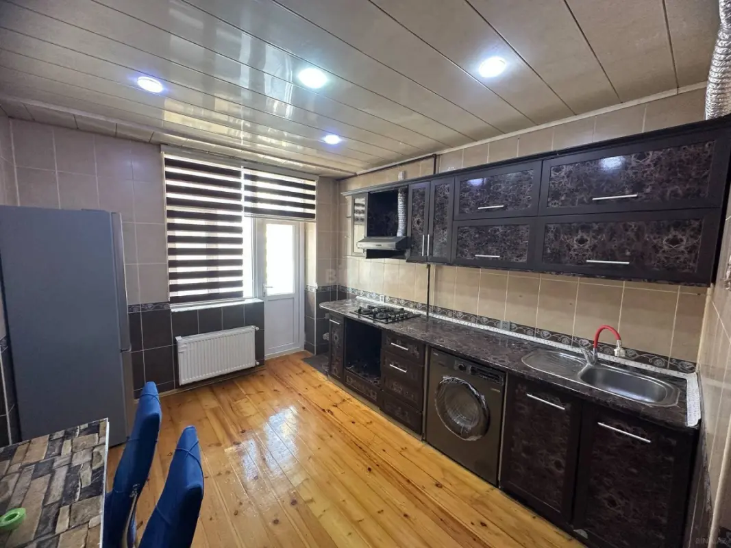 Kirayə verilir 3 otaqlı mənzil 120 m²