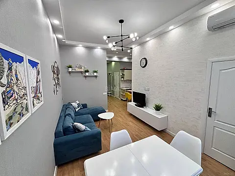 Kirayə verilir 2 otaqlı mənzil 55 m² — Bakı, Nərimanov 2 otaq 55.00 m²