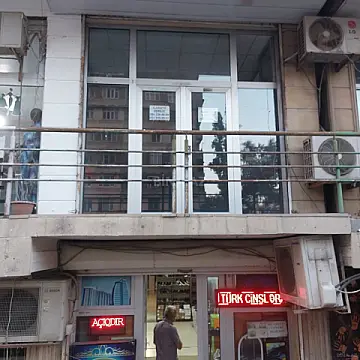 Kirayə verilir obyekt 100 m² — Bakı, Yeni Yasamal 100.00 m²