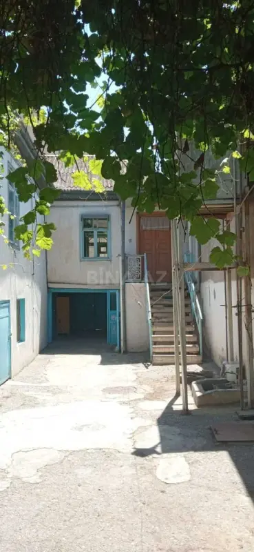 Kirayə verilir 5 otaqlı həyət evi 220 m²
