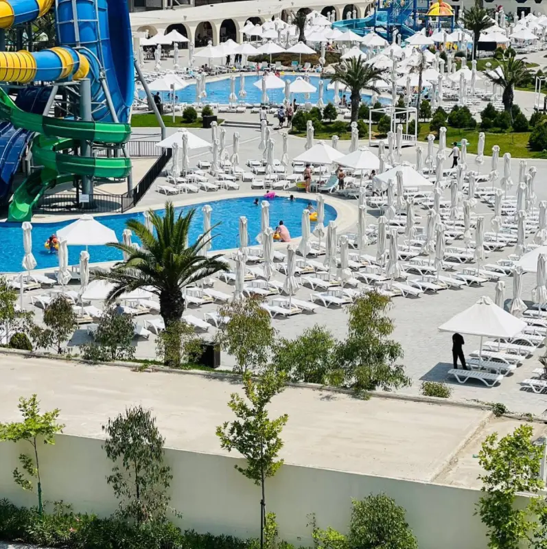 Kirayə verilir 3 otaqlı mənzil 160 m²