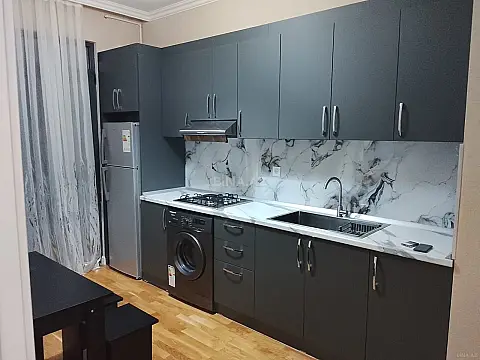 Kirayə verilir 2 otaqlı mənzil 70 m² — Bakı, Memar Əcəmi yanı 2 otaq 70.00 m²