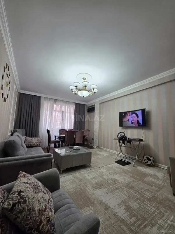 Satılır 3 otaqlı mənzil 117 m²