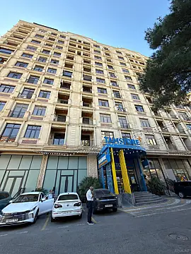 Satılır 3 otaqlı mənzil 177 m² — Bakı 3 otaq 177.00 m²