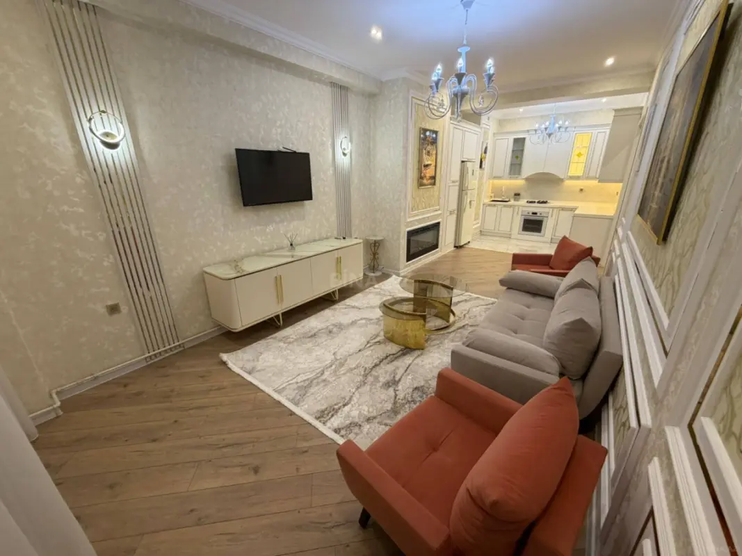 Kirayə verilir 2 otaqlı mənzil 70 m²