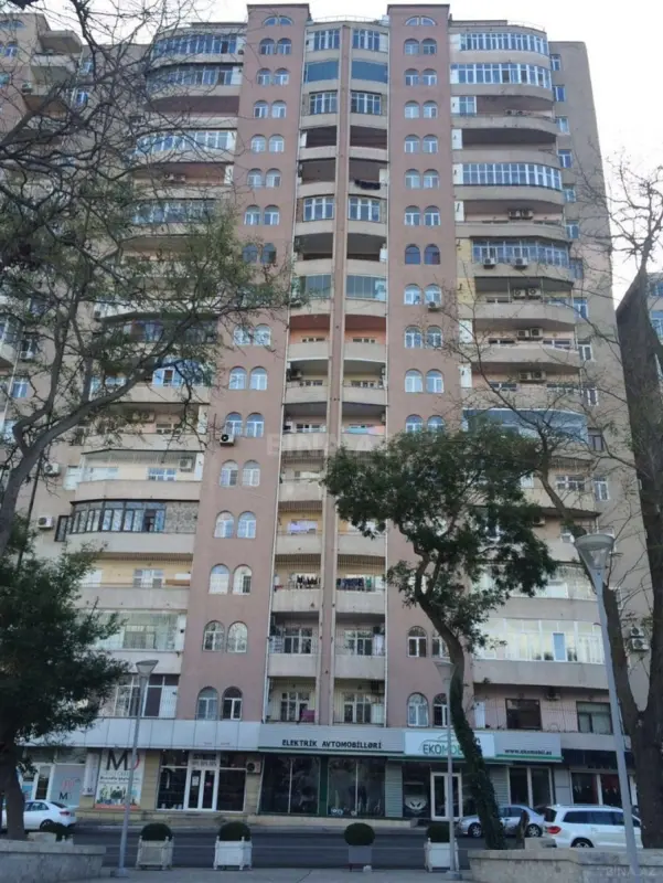 Satılır 2 otaqlı mənzil 74 m²