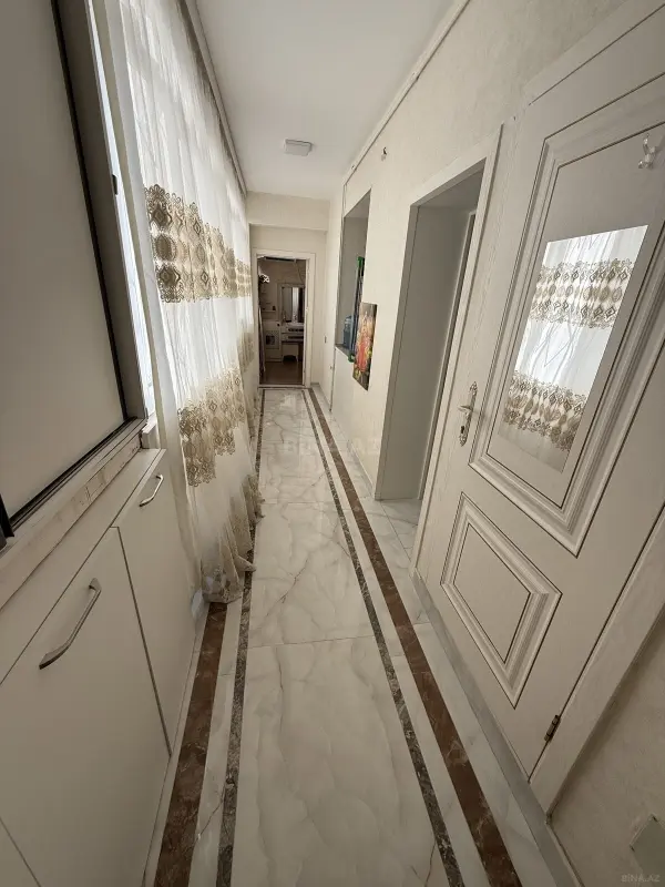 Satılır 3 otaqlı mənzil 115 m²