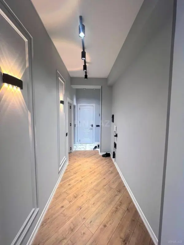 Satılır 2 otaqlı mənzil 68 m²