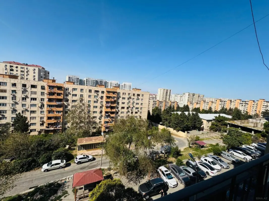 Satılır 4 otaqlı mənzil 100 m²