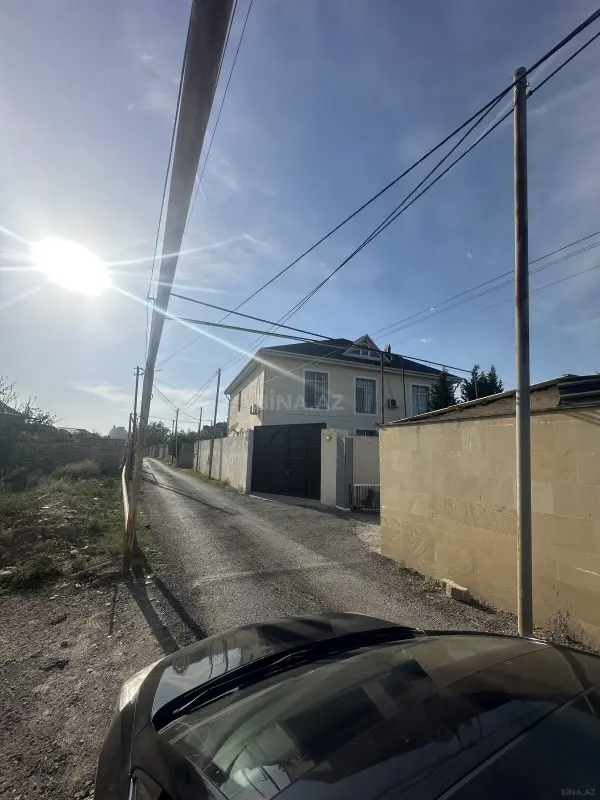 Satılır 7 otaqlı həyət evi 250 m²