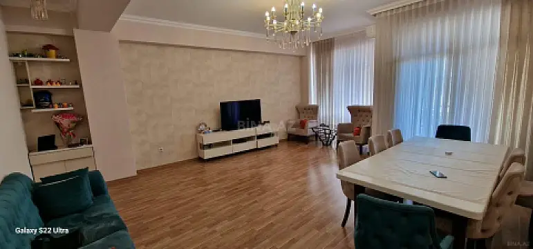 Satılır 3 otaqlı mənzil 148 m² — Bakı 3 otaq 148.00 m²