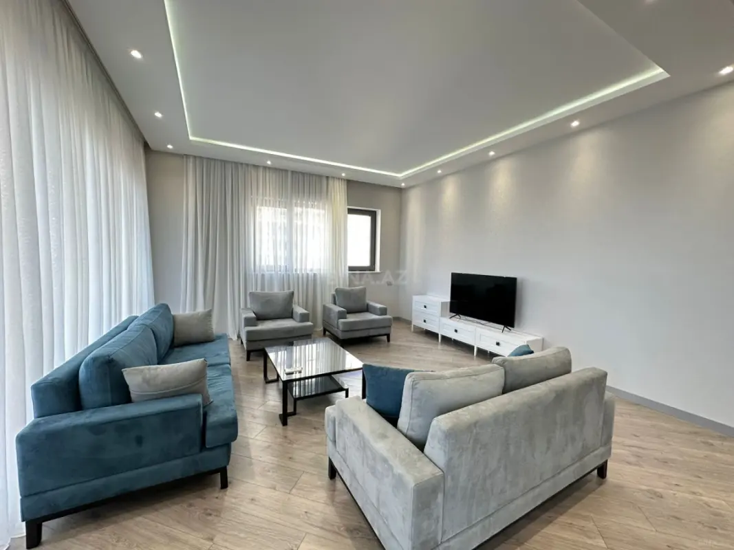 Kirayə verilir 3 otaqlı mənzil 157 m²