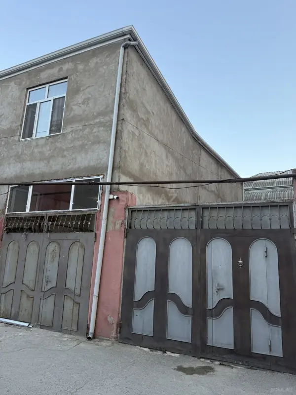 Satılır 4 otaqlı həyət evi 160 m²