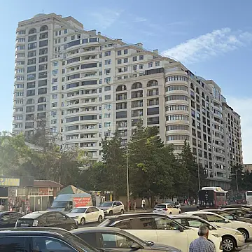Kirayə verilir 2 otaqlı mənzil 105 m² — Bakı, Bakıxanov 2 otaq 105.00 m²