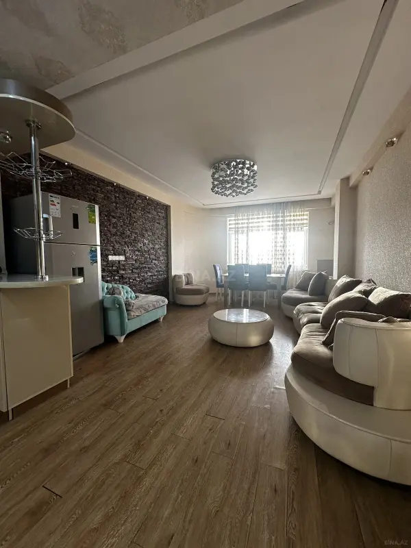 Kirayə verilir 3 otaqlı mənzil 90 m²