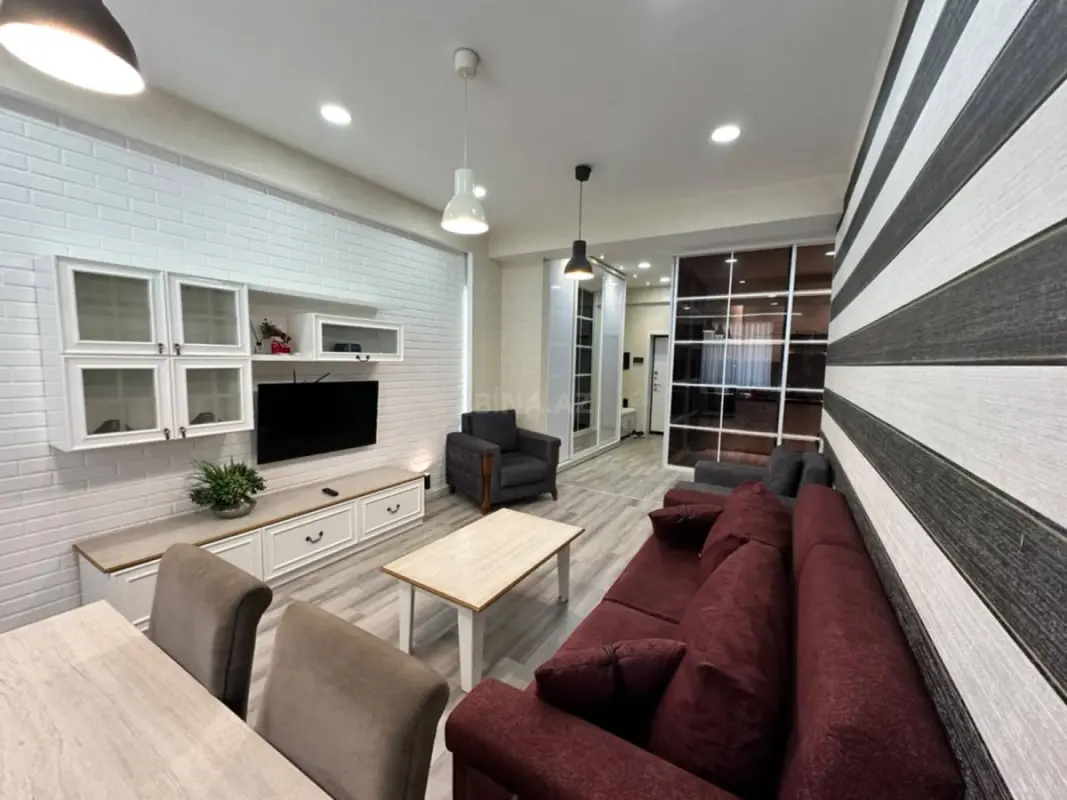 Kirayə verilir 3 otaqlı mənzil 100.2 m²