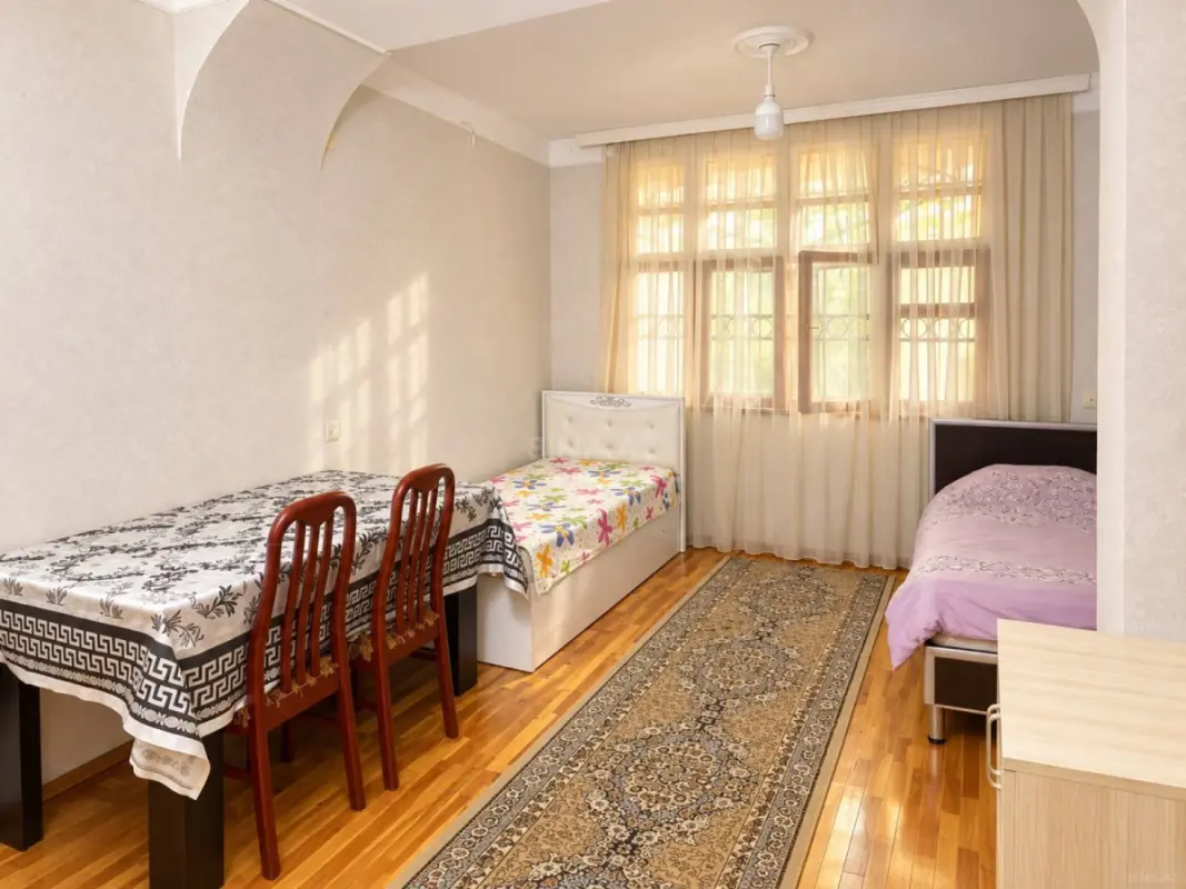 Kirayə verilir 5 otaqlı mənzil 150 m²
