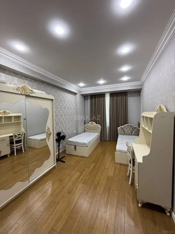 Kirayə verilir 4 otaqlı mənzil 100 m²