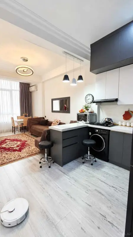 Satılır 2 otaqlı mənzil 61 m²