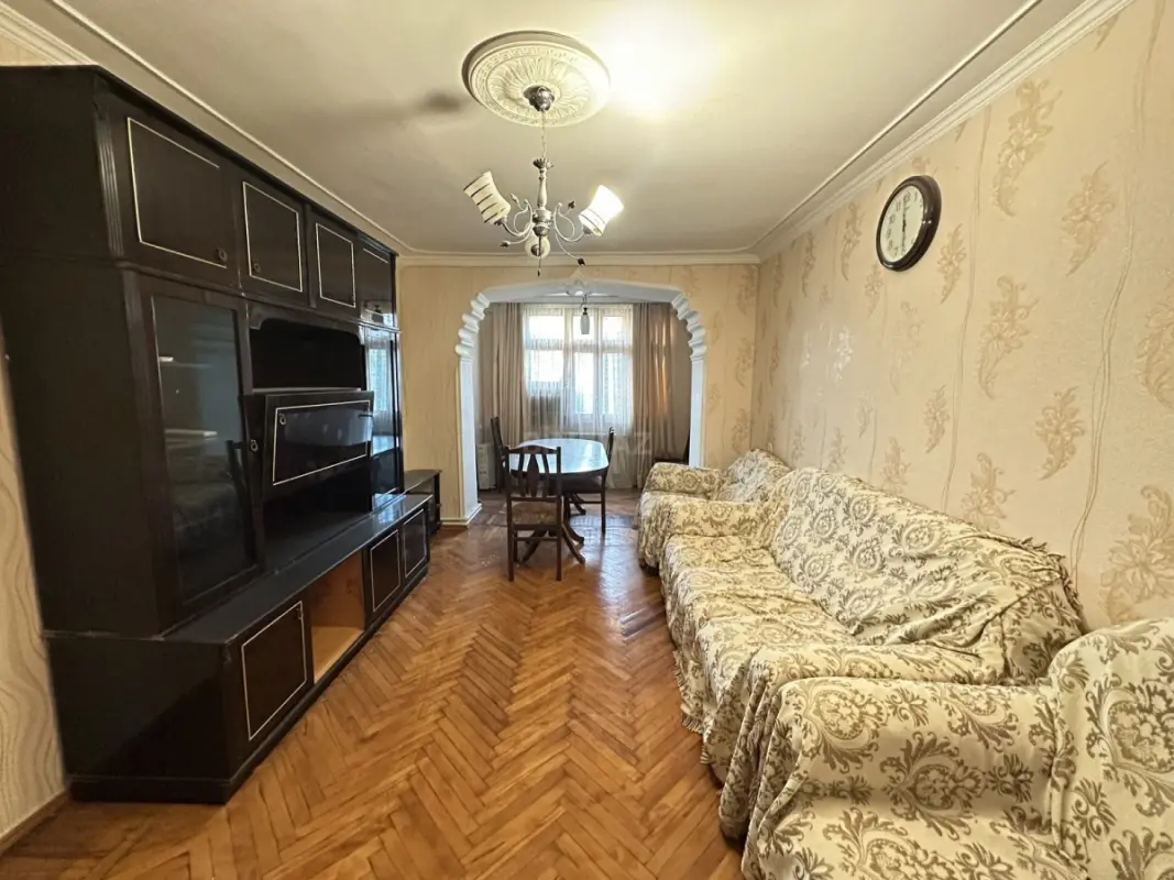 Kirayə verilir 4 otaqlı mənzil 87 m²