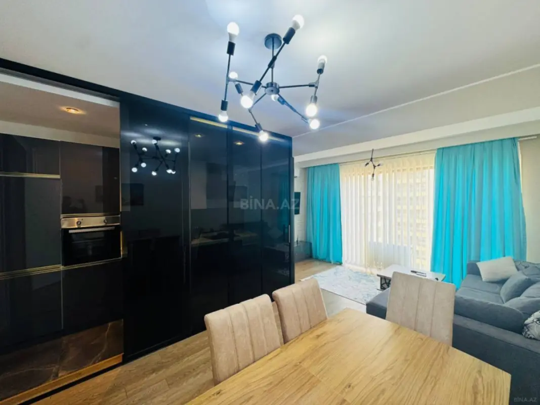 Kirayə verilir 3 otaqlı mənzil 113 m²