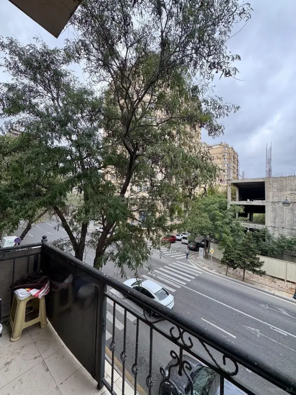 Kirayə verilir 3 otaqlı mənzil 100 m²