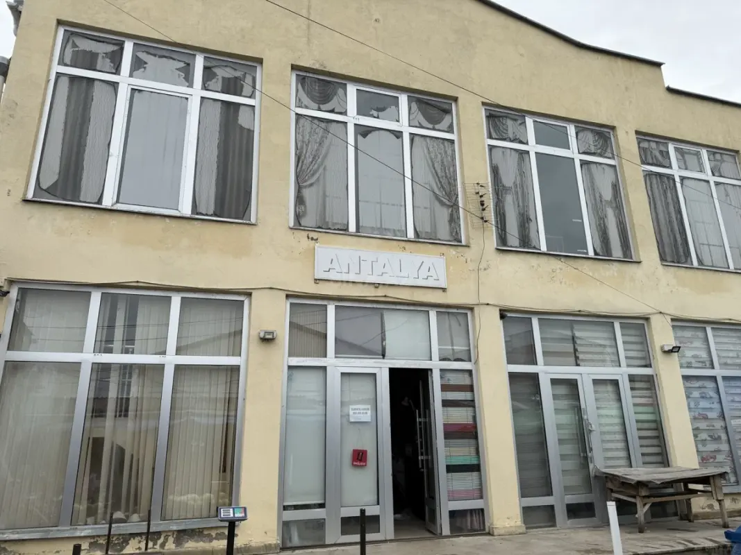 Kirayə verilir obyekt 360 m²