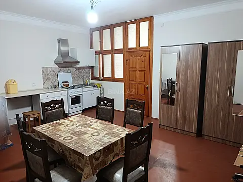 Kirayə verilir 2 otaqlı həyət evi 45 m² — Bakı 2 otaq 45.00 m²