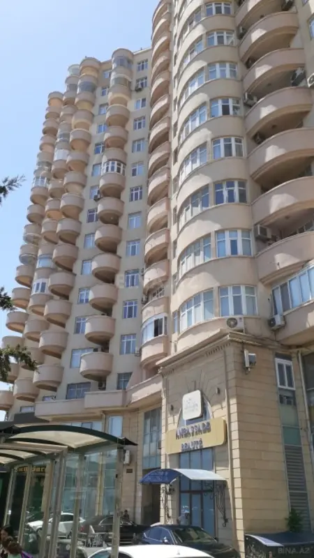 Kirayə verilir 3 otaqlı mənzil 102 m²