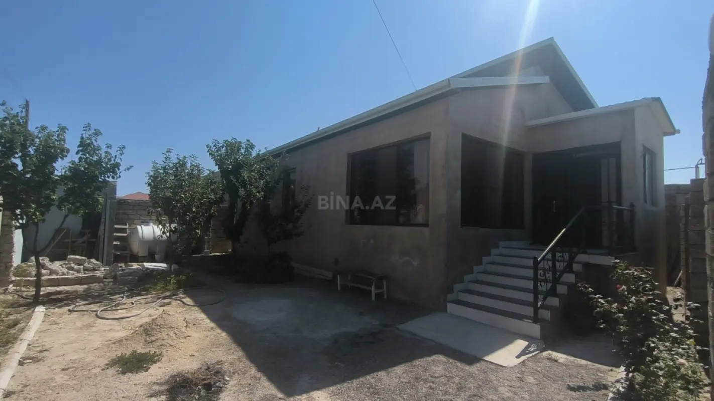 Satılır 4 otaqlı həyət evi 124 m²