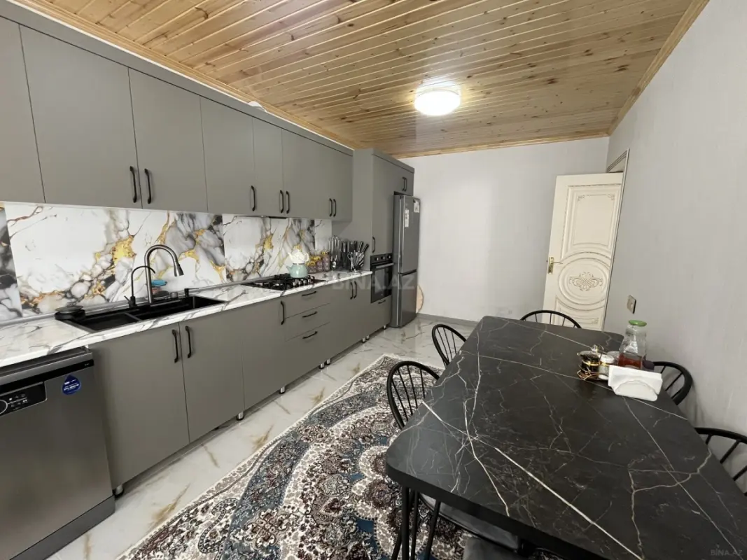 Kirayə verilir 5 otaqlı həyət evi 180 m²
