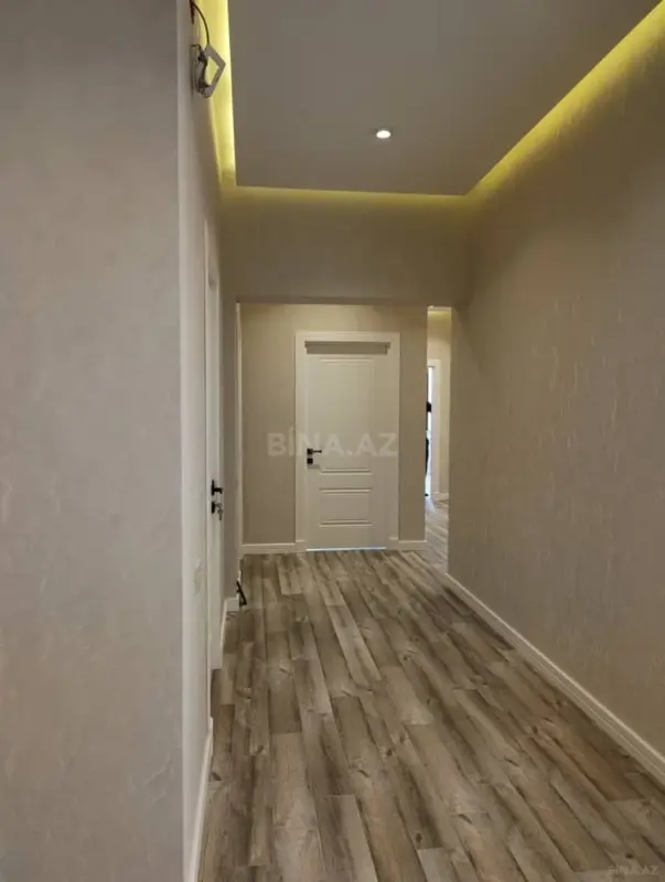 Satılır 4 otaqlı mənzil 170 m²