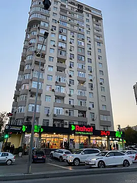 Kirayə verilir 3 otaqlı mənzil 144 m² — Bakı 3 otaq 144.00 m²
