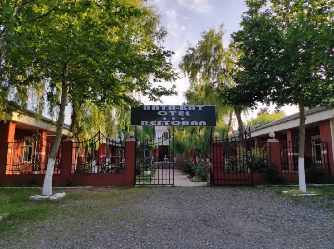 Satılır obyekt 566 m²