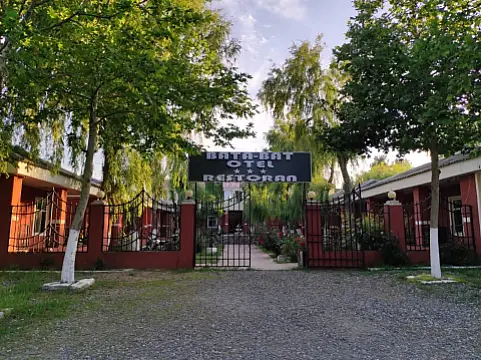 Satılır obyekt 566 m² — Bakı 566.00 m²