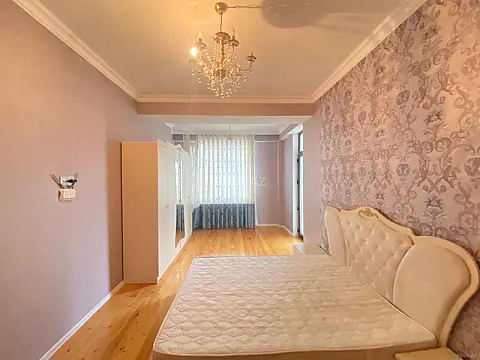 Kirayə verilir 3 otaqlı mənzil 115 m² — Bakı 3 otaq 115.00 m²