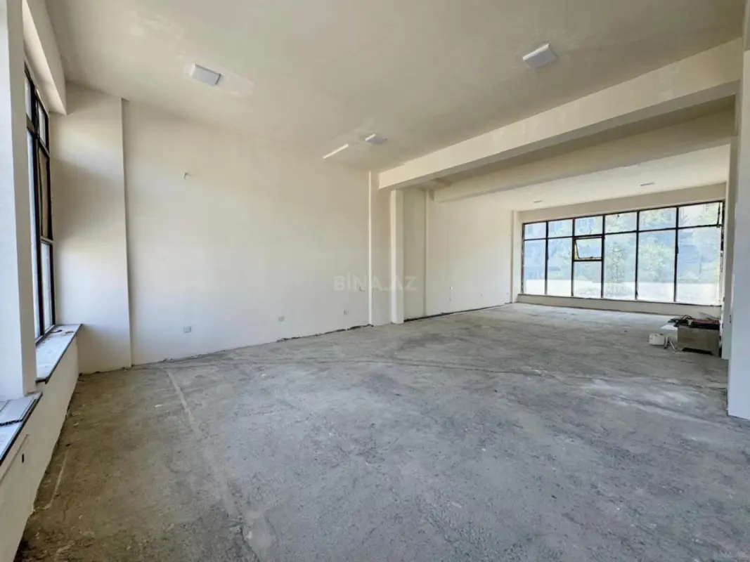 Kirayə verilir obyekt 330 m²