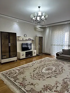 Kirayə verilir 3 otaqlı mənzil 140 m² — Bakı, Nizami 3 otaq 140.00 m²