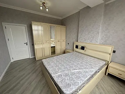 Kirayə verilir 3 otaqlı mənzil 100 m² — Bakı, Yeni Günəşli 3 otaq 100.00 m²