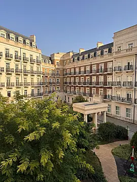 Satılır 4 otaqlı mənzil 148 m² — Bakı 4 otaq 148.00 m²