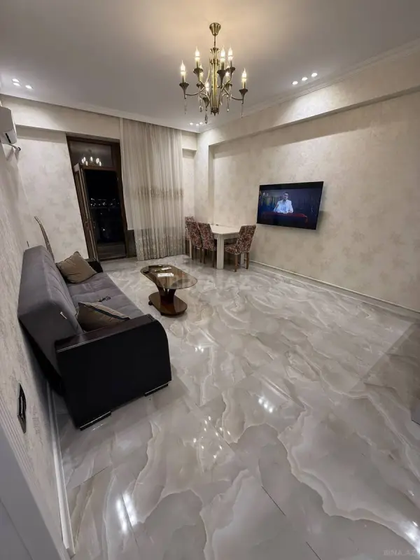Satılır 2 otaqlı mənzil 68 m²