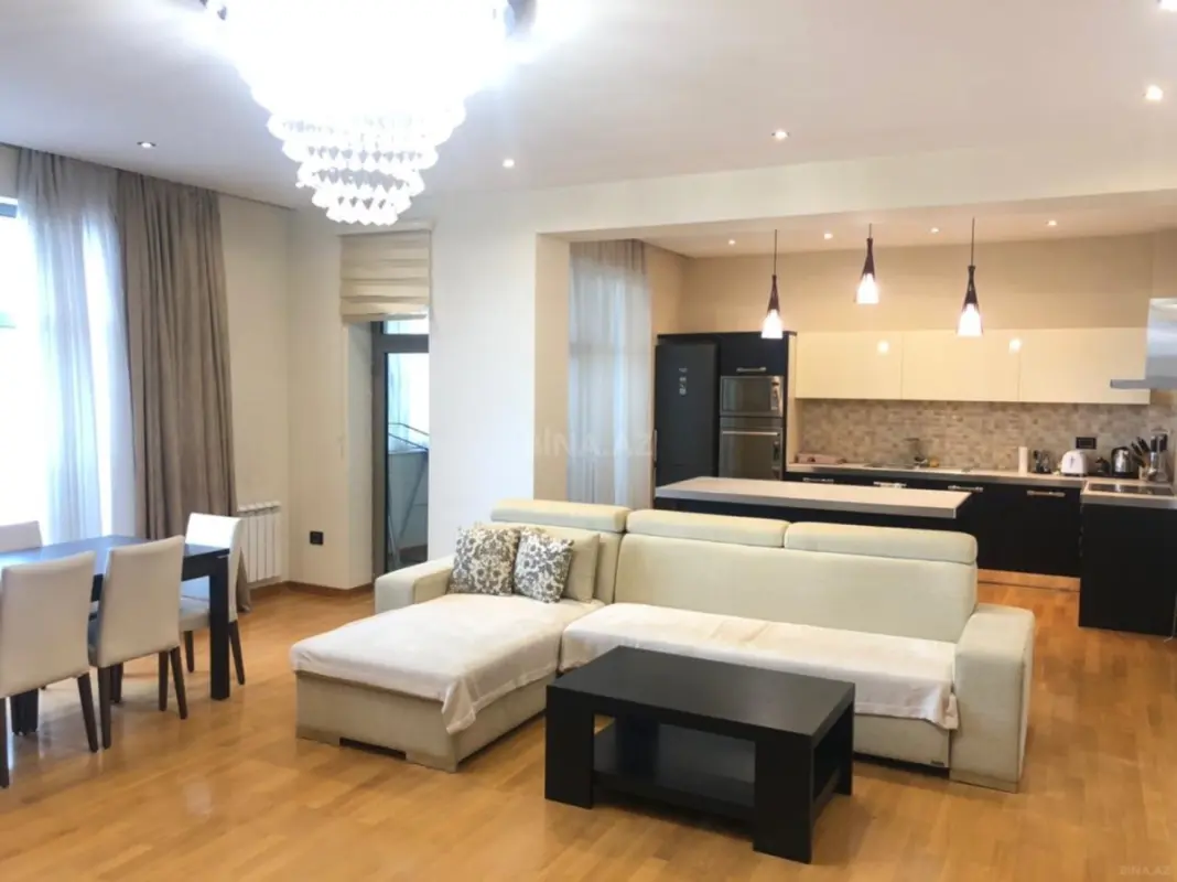 Kirayə verilir 3 otaqlı mənzil 150 m²