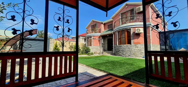 Satılır 7 otaqlı həyət evi 261 m² — Bakı 7 otaq 261.00 m²