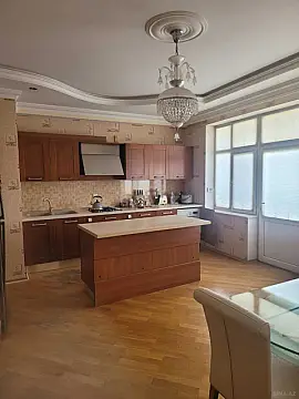 Satılır 3 otaqlı mənzil 120 m² — Bakı, Nərimanov 3 otaq 120.00 m²