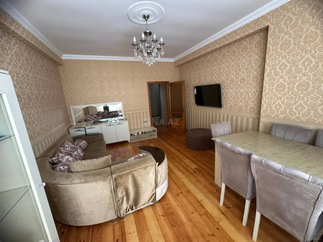 Kirayə verilir 3 otaqlı mənzil 115 m²